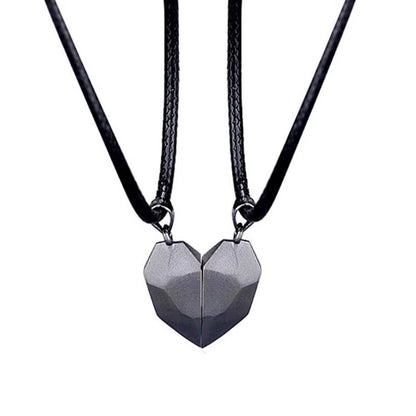 "AmourPulse Luxe Pendant Set – Magnetic Heartbeat Connection"